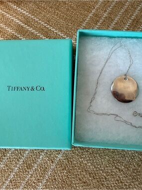 Tiffany & Co. Sterling Silver Round Pendant Necklace -Elsa Peretti- Silver